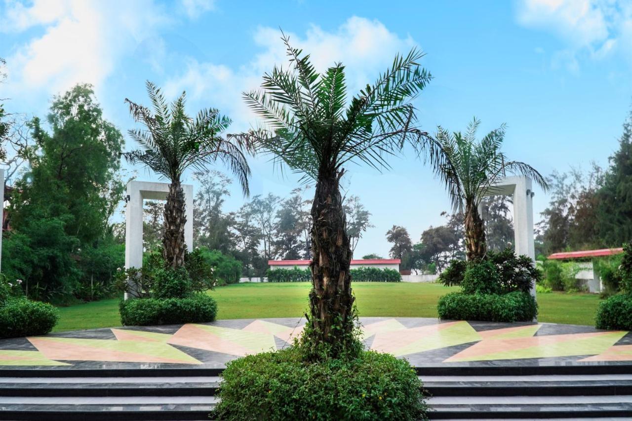 Shanti Resorts Valsad Exterior photo
